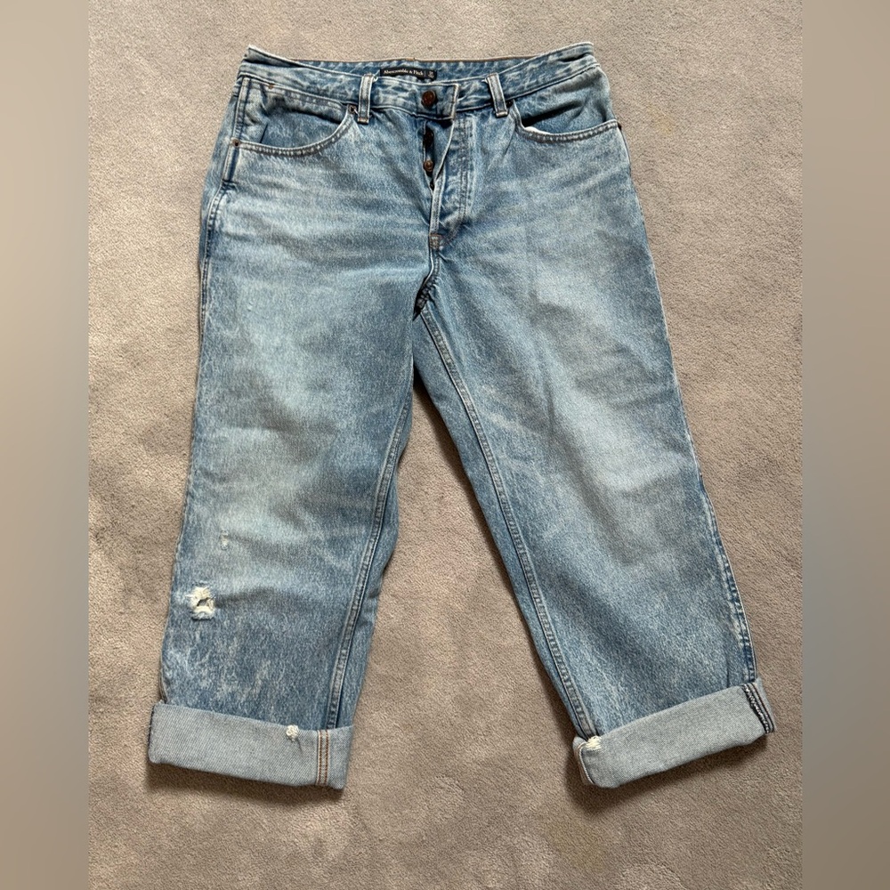 Abercrombie and Fitch capris